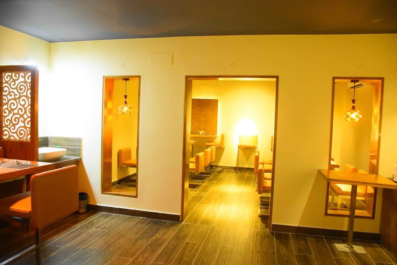 Hotel Kek Grand Park Chennai Zewnętrze zdjęcie