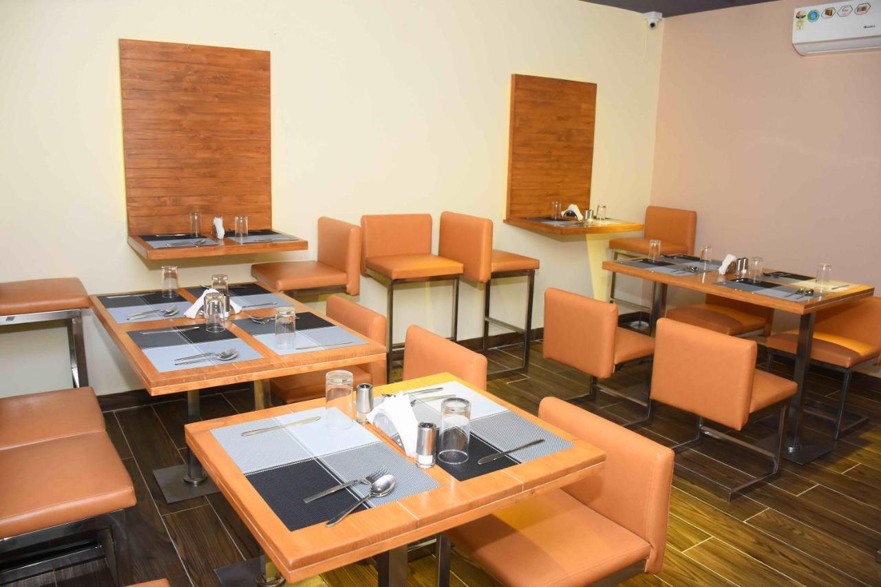 Hotel Kek Grand Park Chennai Zewnętrze zdjęcie